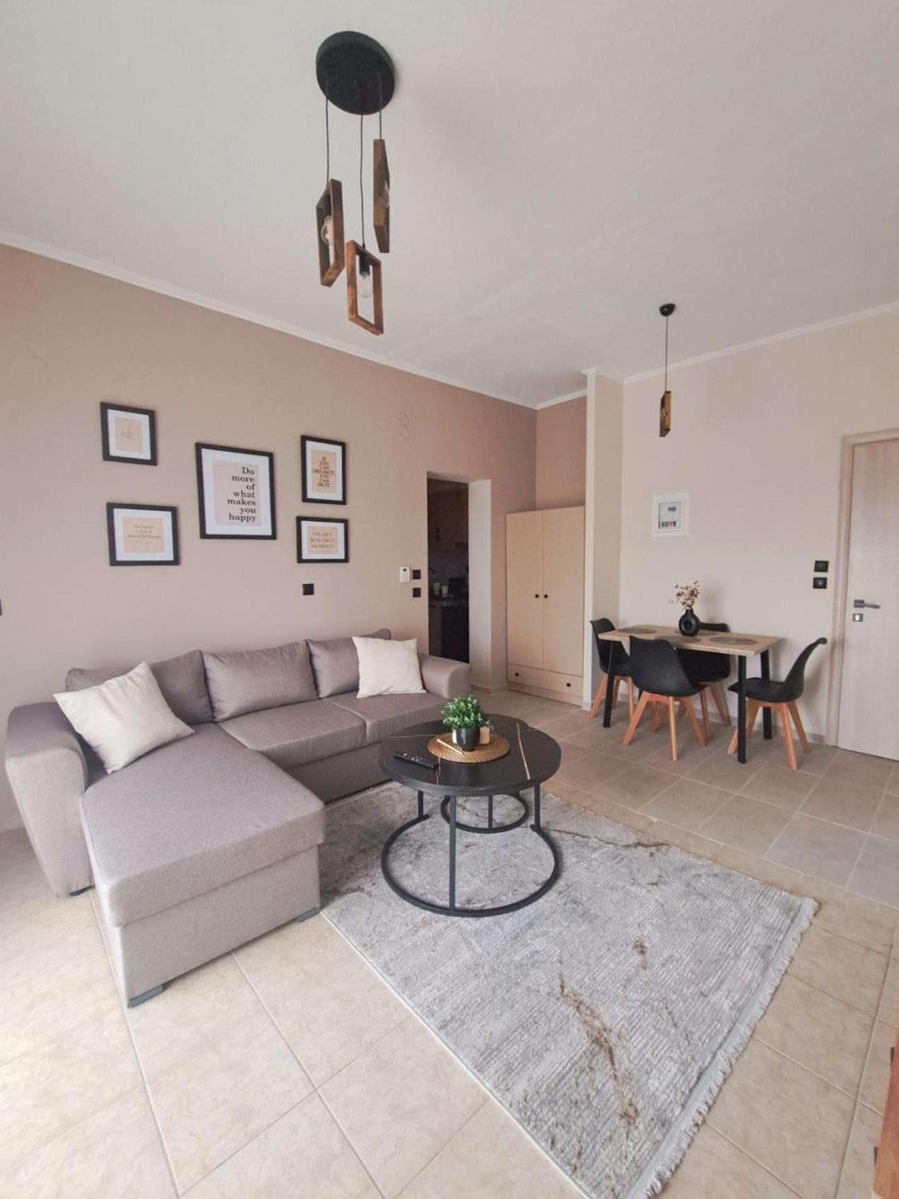 Pnoe Apartments Като-Лутракі Екстер'єр фото