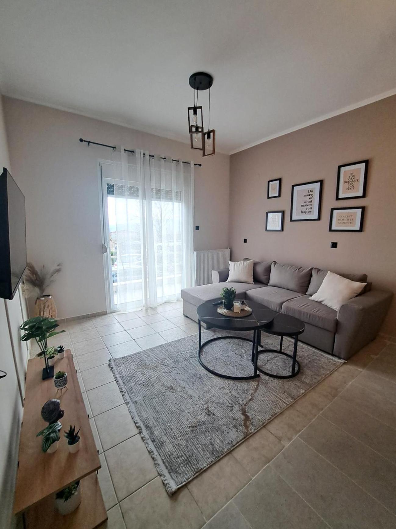 Pnoe Apartments Като-Лутракі Екстер'єр фото