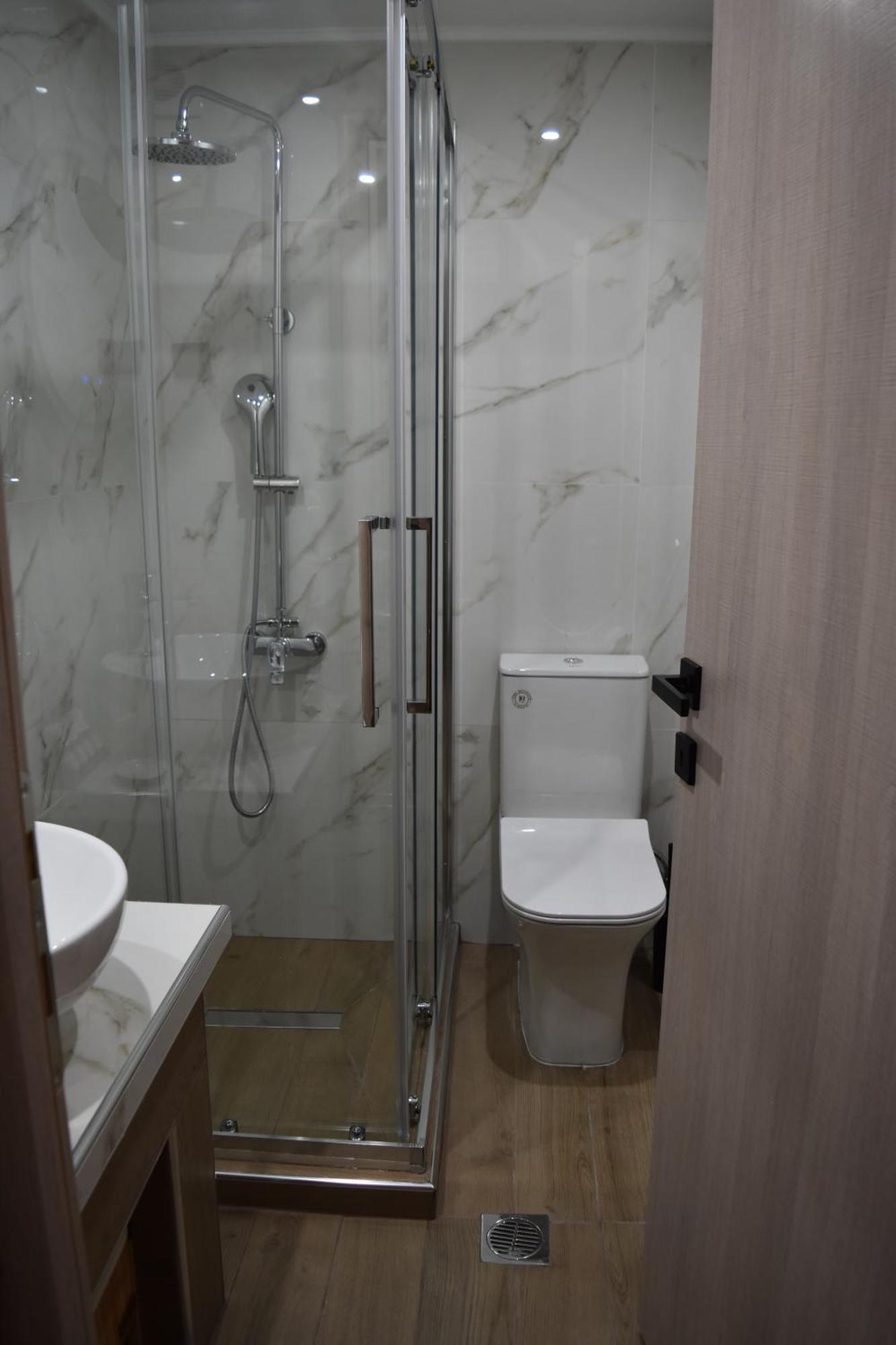 Pnoe Apartments Като-Лутракі Екстер'єр фото