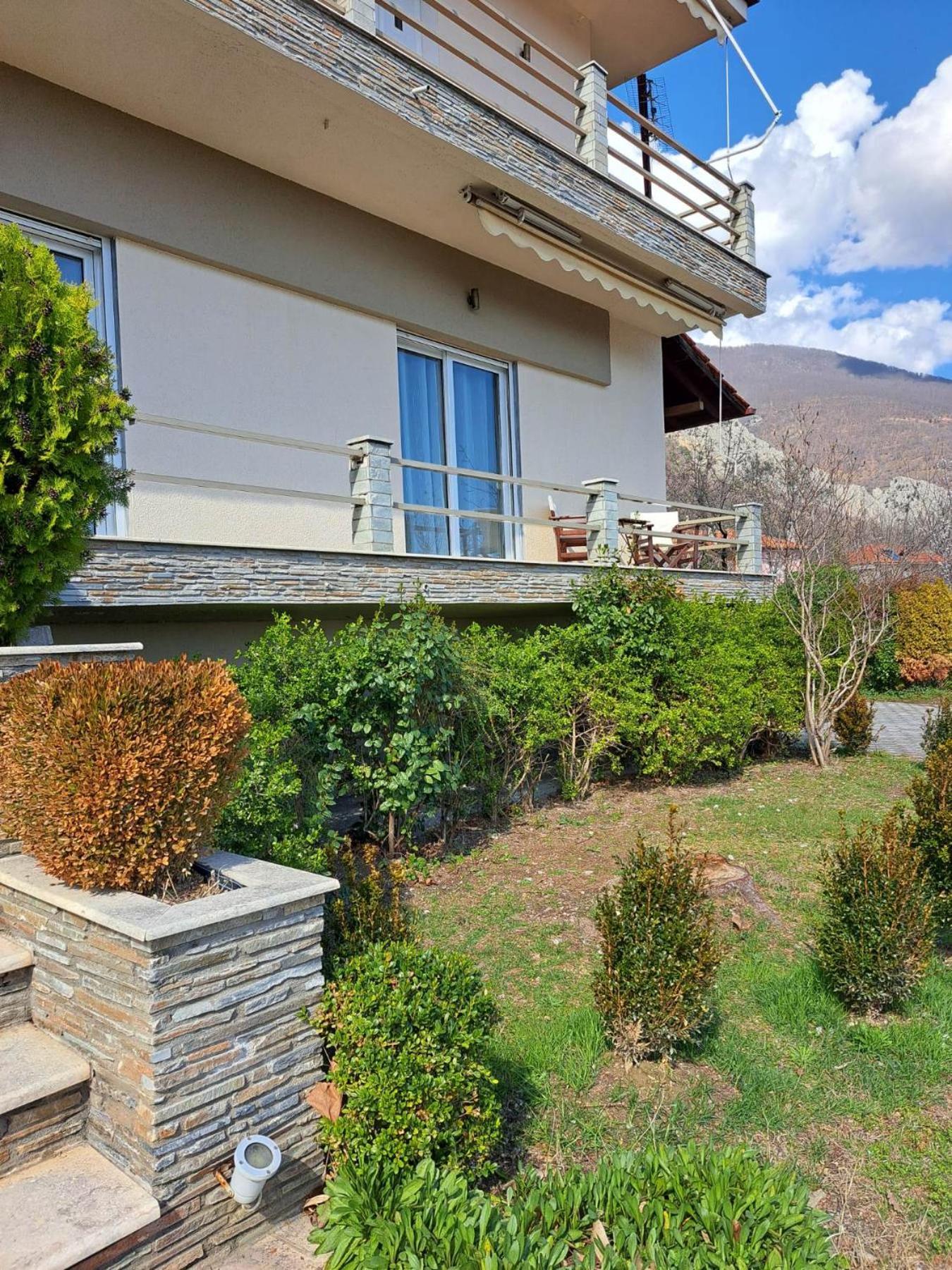 Pnoe Apartments Като-Лутракі Екстер'єр фото